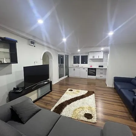 Flat For Rent Near The Beach, Konyaalti, Antalya